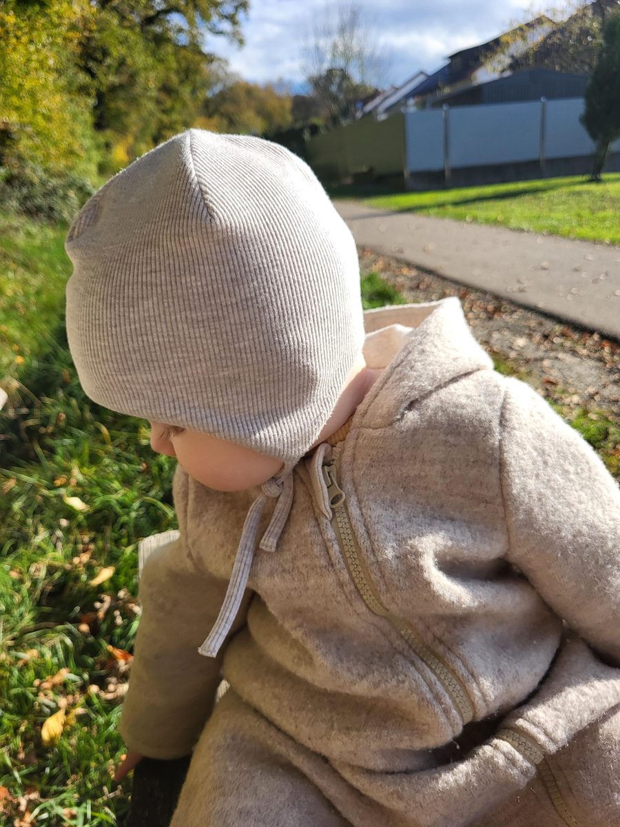 Beanie Mütze mit Ohrenschutz & Halstuch – Foto 2