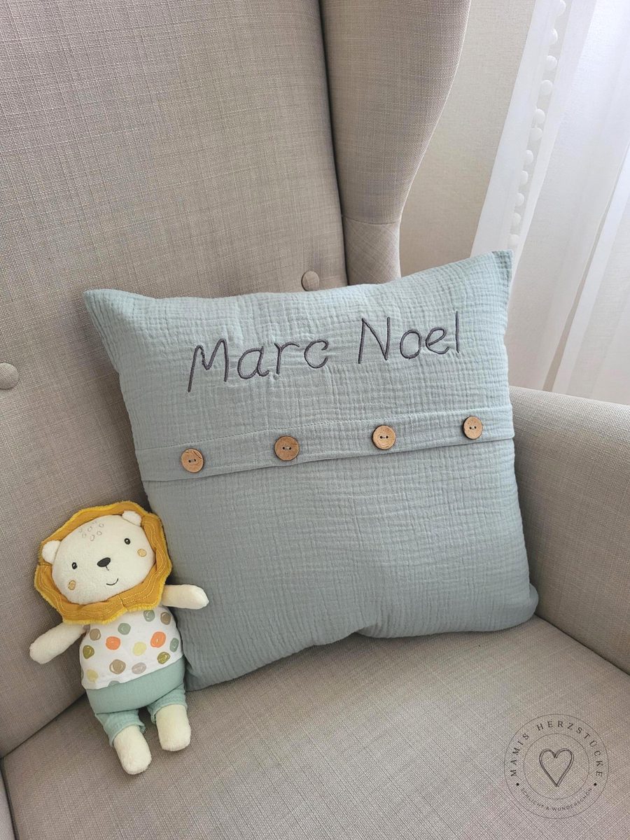 Personalisiertes Kissen mit Knopfleiste – Foto 7