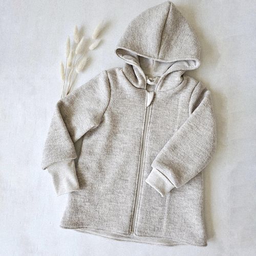 Walkjacke mit Öhrchen an der Kapuze